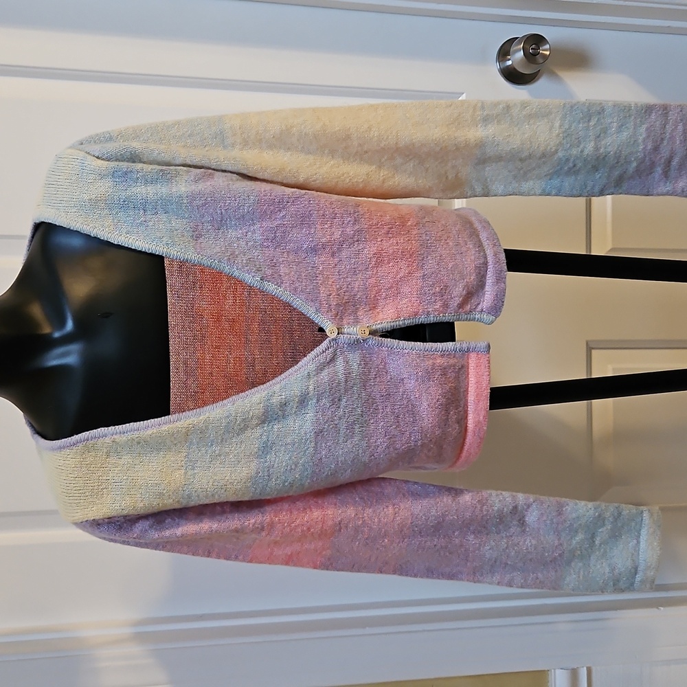 BLUE BLUSH Pastel Rainbow Knit Crop Cardigan - L